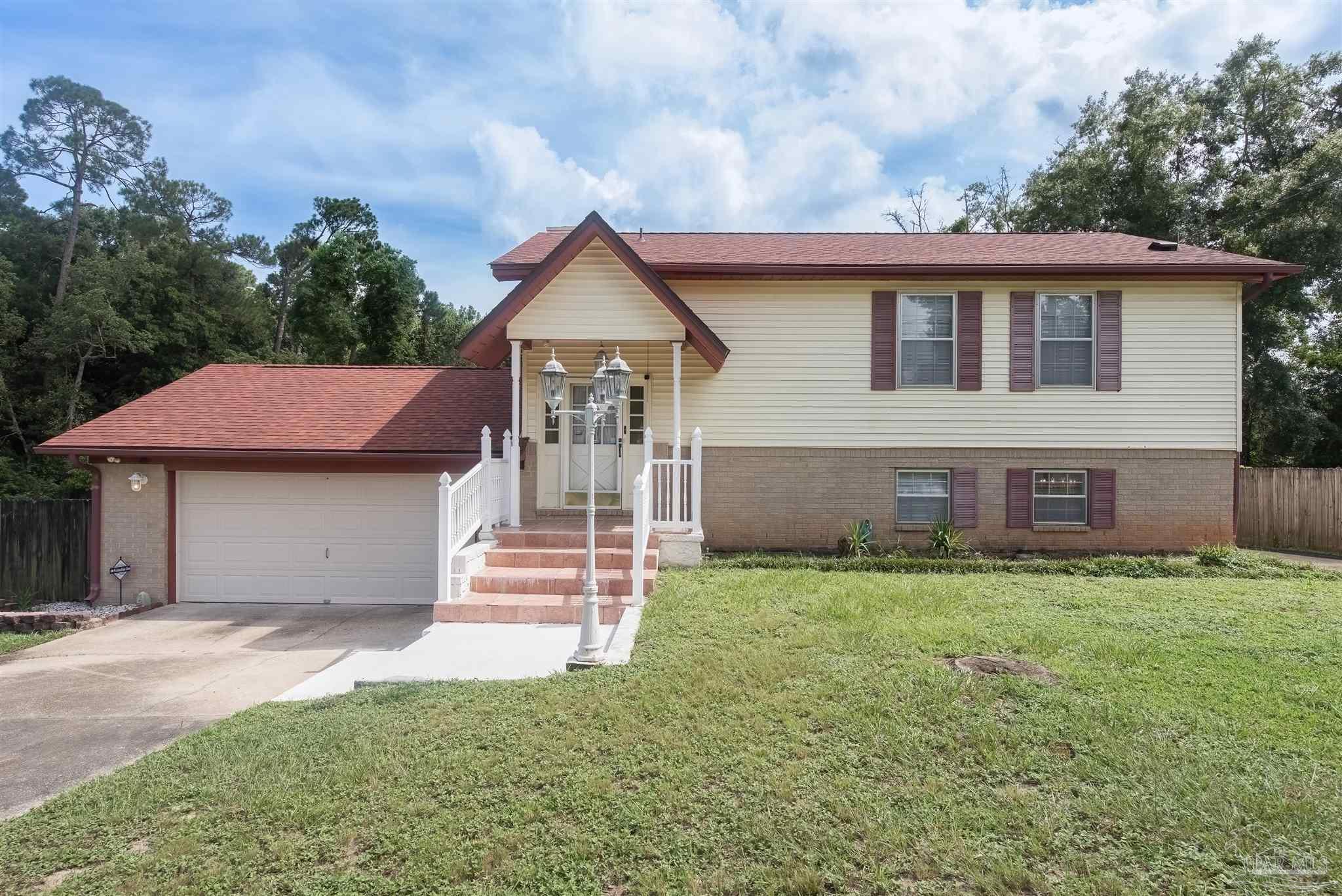 Sharkhead Cir, Pensacola, FL 32514