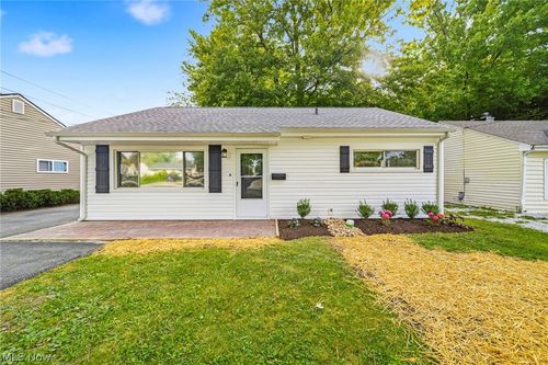 4777 Corduroy Rd, Mentor, OH, 44060-1141 | Card Image