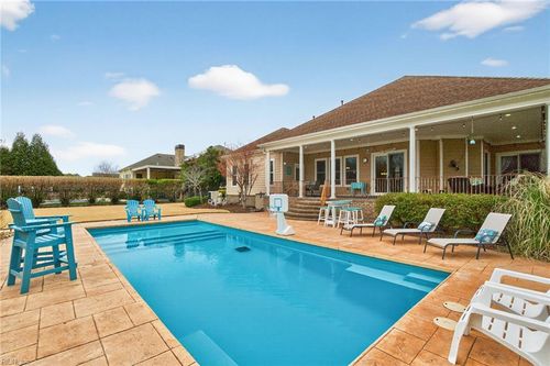 2009 Kittridge Dr, Virginia Beach, VA, 23456-1611 | Card Image