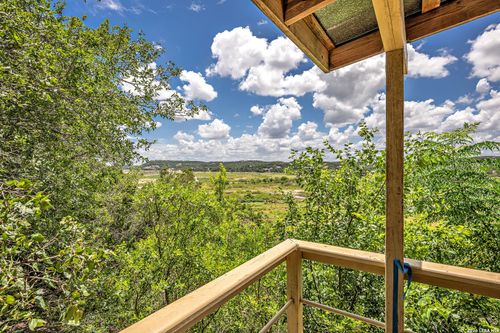 252 Pebble Beach Rd, Lakehills, TX, 78063 | Card Image