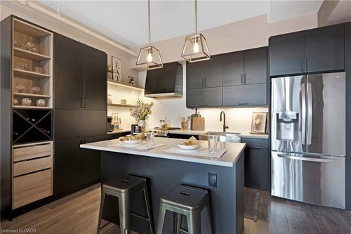 201-191 King St S, Waterloo, ON, N2J1R1 | Card Image