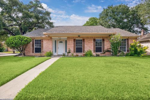 10218 Golden Meadow Dr, Houston, TX, 77064-4329 | Card Image