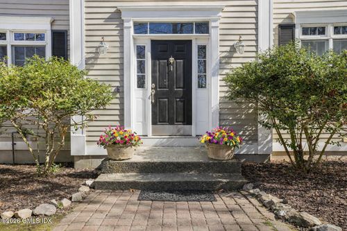 83 Westport Rd, Wilton, CT, 06897-4526 | Card Image