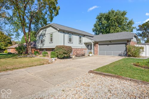 379 S Serenity Way, Greenwood, IN, 46142-9254 | Card Image