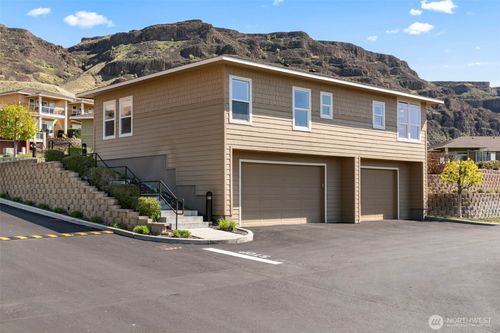 c67-9133 Eagle Ln Nw, Quincy, WA, 98848-9109 | Card Image