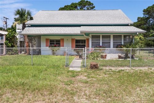 9 Miller Ave, Tybee Island, GA, 31328-9646 | Card Image