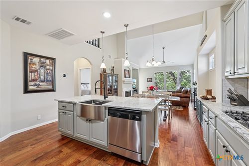 unit-21-7901 Southwest Pkwy, Austin, TX, 78735-8950 | Card Image