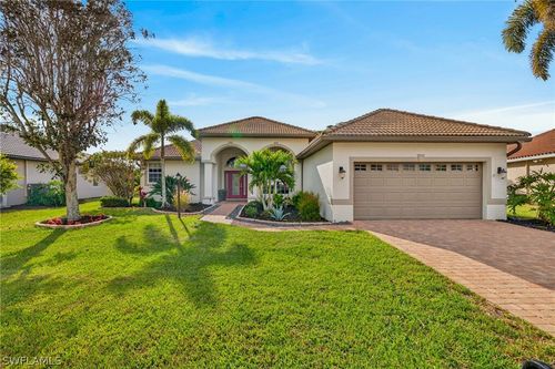 25080 Divot Dr, BONITA SPRINGS, FL, 34135-6730 | Card Image