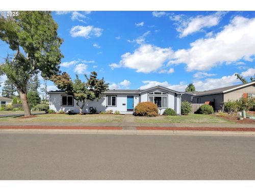 520 Kathleen Dr, Cottage Grove, OR, 97424-9395 | Card Image