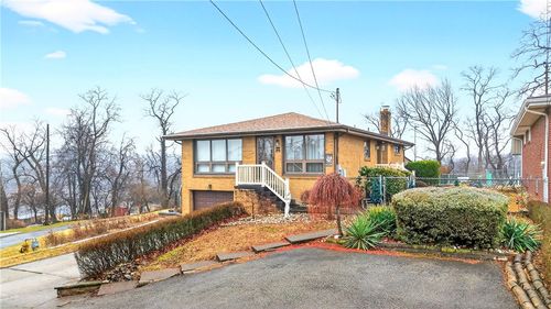 5156 Ridge Dr, Pittsburgh, PA, 15236-2216 | Card Image