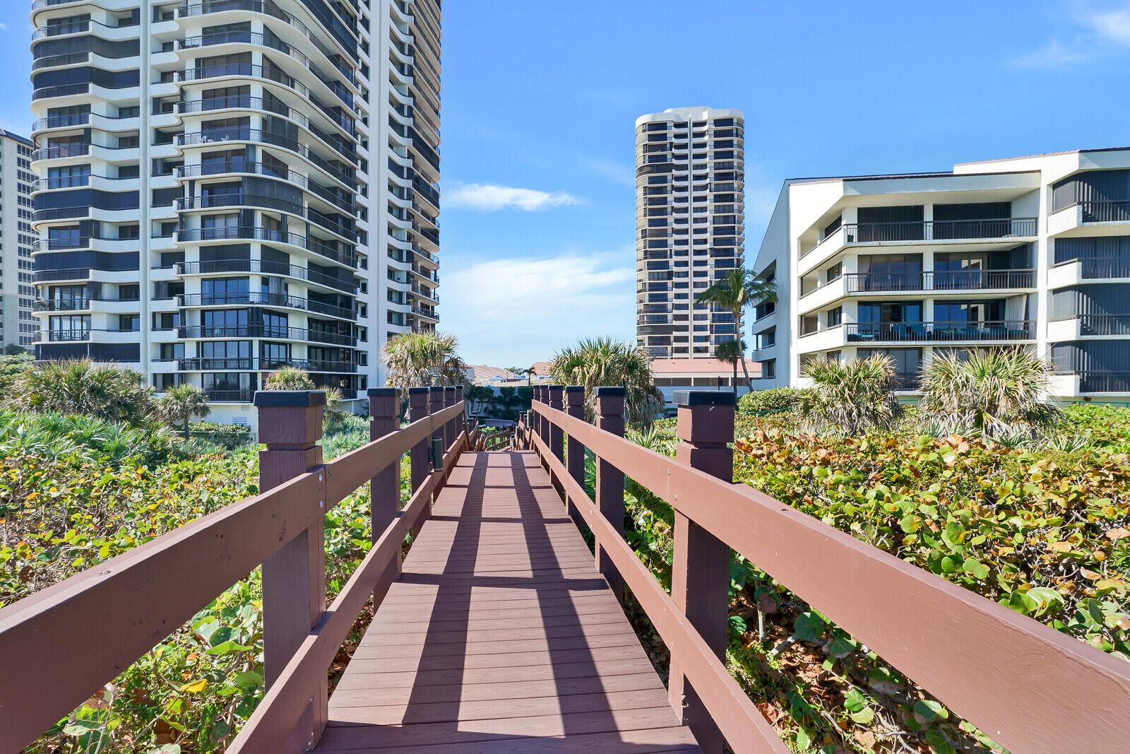 Residential Lease in Singer Island 4