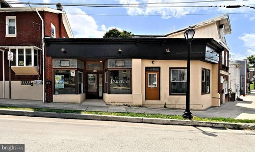 142 Railroad St, Phoenixville, PA, 19460-3250 | Card Image