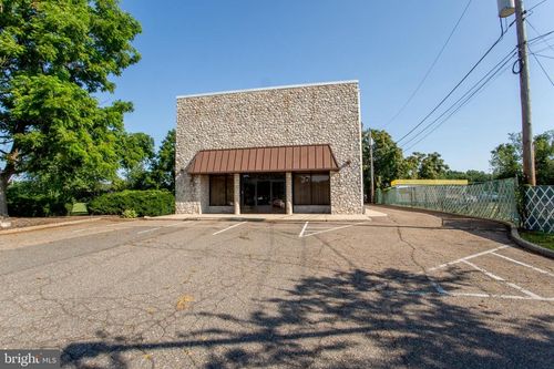 329 Lincoln Hwy, FAIRLESS HILLS, PA, 19030-1201 | Card Image