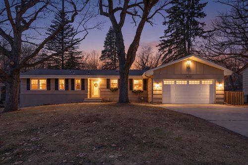 4652 Caribou Dr, Minnetonka, MN, 55345-3901 | Card Image