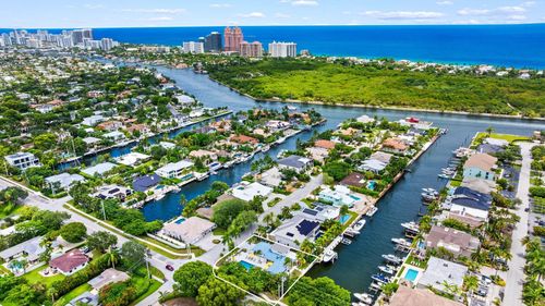 1524 Bayview Dr, Fort Lauderdale, FL, 33304-1627 | Card Image