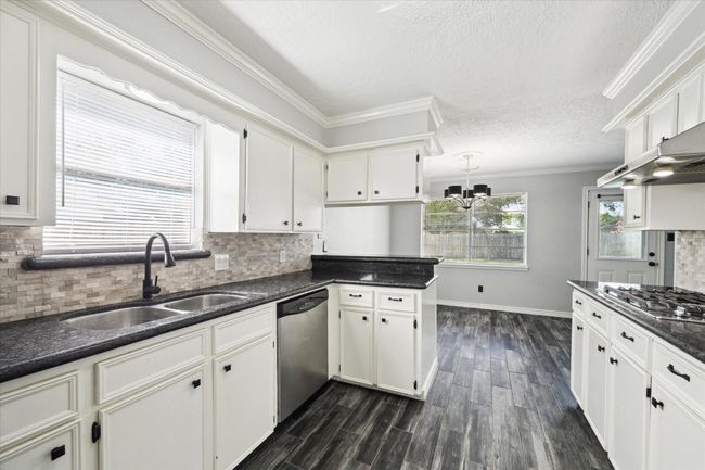 1804 Sleepy Creek Way, House other with 4 bedrooms, 2 bathrooms and 2 parking in Pearland TX | Image 16