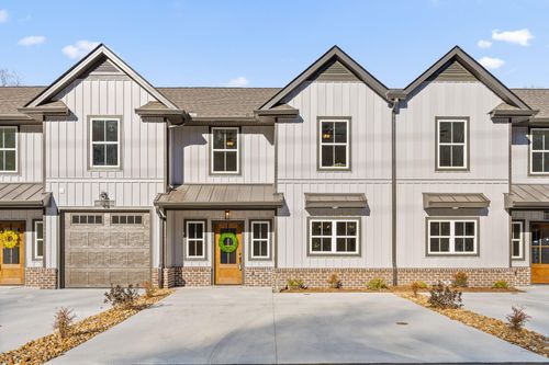 9055 Dallas Hollow Rd, Soddy-Daisy, TN, 37379-8905 | Card Image