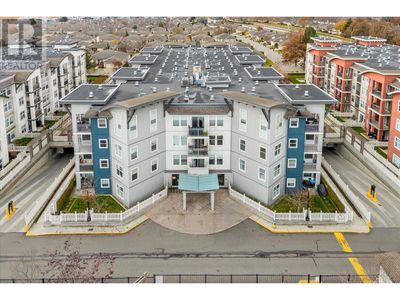 314 - 563 Yates Rd, Condo with 2 bedrooms, 2 bathrooms and 1 parking in Kelowna BC | Image 2