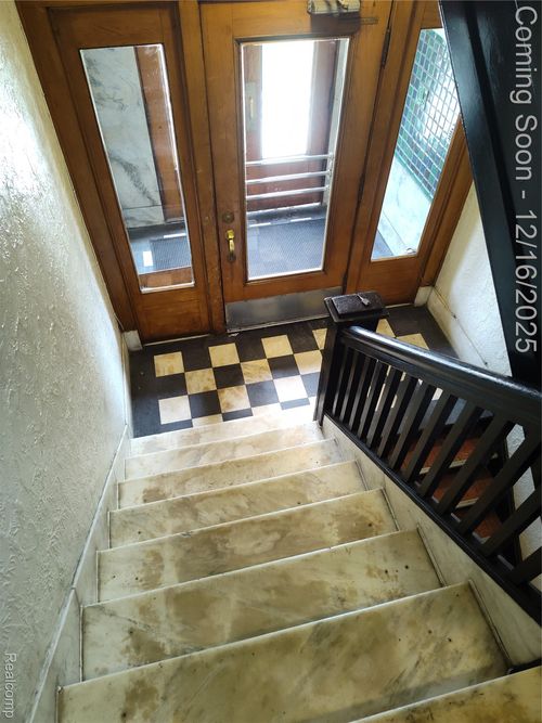 rm-301-870 Seward St, Detroit, MI, 48202-2314 | Card Image