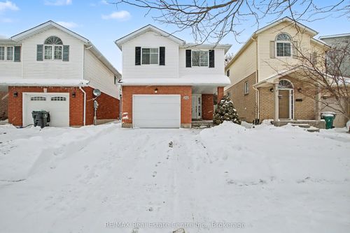 252 Keewatin Ave, Kitchener, ON, N2B3W4 | Card Image