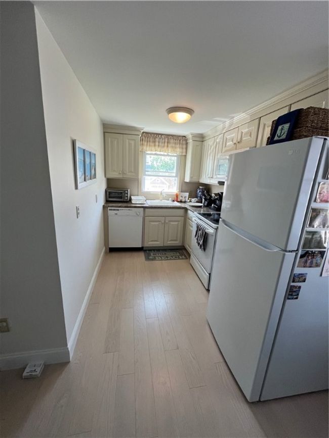 173 Center Avenue, Sold in Middletown Zoocasa