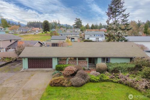 2016 W Fourth Street, Port Angeles, WA, 98363 | Card Image