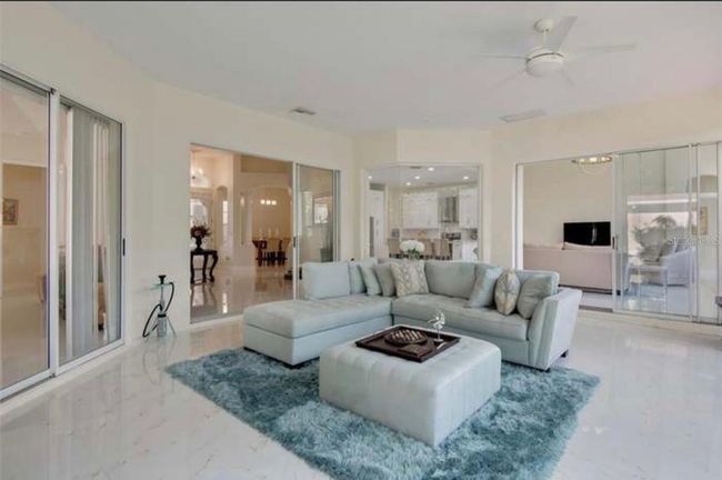 10310 Carroll Cove Pl, House other with 4 bedrooms, 4 bathrooms and null parking in Tampa FL | Image 25