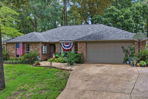 1104 Forest Hills St, Gladewater, TX, 75647-2507 | Card Image