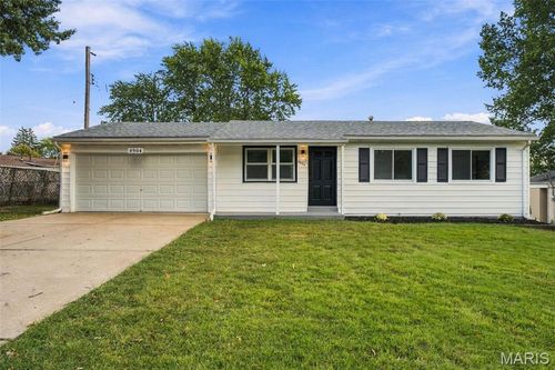 4904 Plum Tree Ln, Hazelwood, MO, 63042-1568 | Card Image