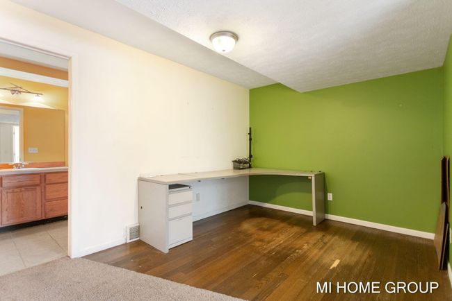 49-web-or-mls-3782-142nd-ave | Image 47