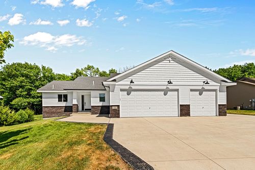 604 Nelson Ln, Center City, MN, 55012-3549 | Card Image