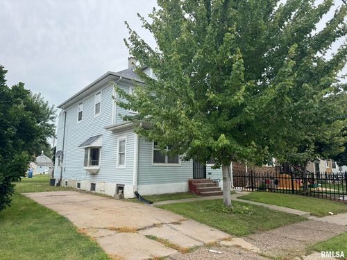 1347 19th St, East Moline, IL, 61244-2342 | Card Image