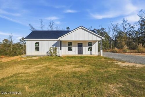 139 Beaver Dam Rd, Mc Henry, MS, 39561-6056 | Card Image