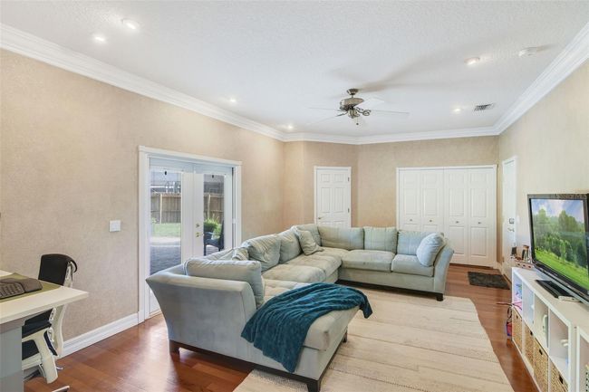 Bonus/Family Room. | Image 9