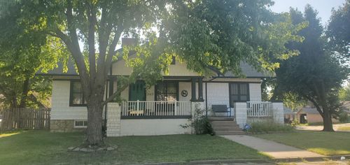 305 S Broadway, Herington, KS, 67449-2817 | Card Image