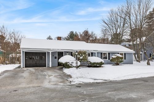 15 Brookbridge Rd, Stoneham, MA, 02180-1345 | Card Image