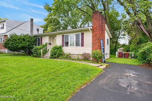 41 New York Ave, Rensselaer, NY, 12144-3310 | Card Image