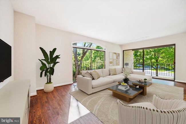 8101 Inverness Ridge Rd, Townhouse with 4 bedrooms, 4 bathrooms and null parking in POTOMAC MD | Image 4