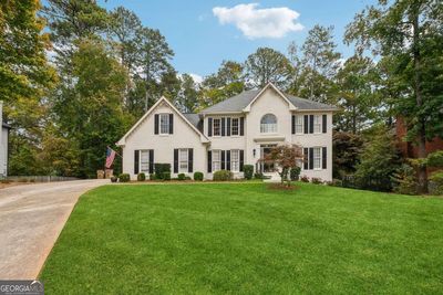 10015 Twingate Drive, House other with 5 bedrooms, 4 bathrooms and null parking in Alpharetta GA | Image 2