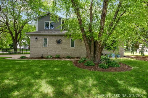 1304 Clark St, North Aurora, IL, 60542-9033 | Card Image