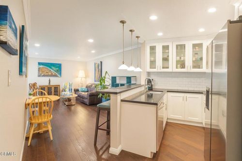 apt-337-2901 Peninsula Rd, Oxnard, CA, 93035-4051 | Card Image