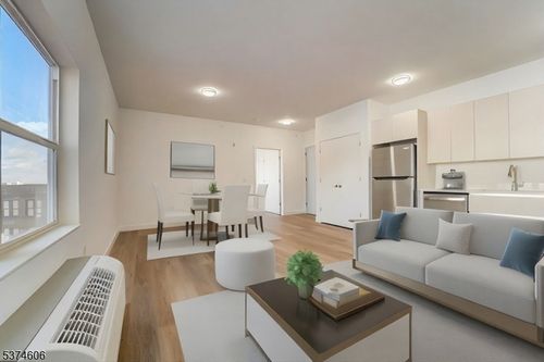 303-48 Chadwick St, Paterson, NJ, 07503-3108 | Card Image