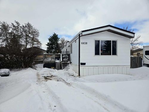 6038 Spruce Crescent, Stettler, AB, T0C2L1 | Card Image
