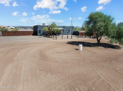 25621 W Patton Road, House other with 3 bedrooms, 2 bathrooms and null parking in Wittmann AZ | Image 2