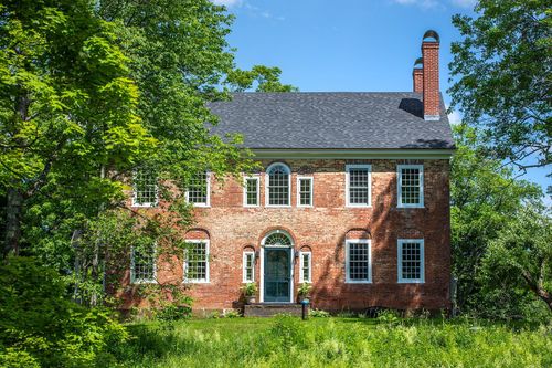 61 Academy Cir, South Woodstock, VT, 05071 | Card Image
