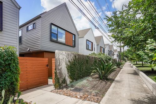 unit-9-4020 Airport Blvd, Austin, TX, 78722-1342 | Card Image