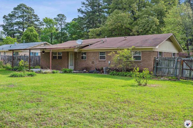 3701 Forestwood St, House other with 3 bedrooms, 2 bathrooms and null parking in Texarkana AR | Image 9