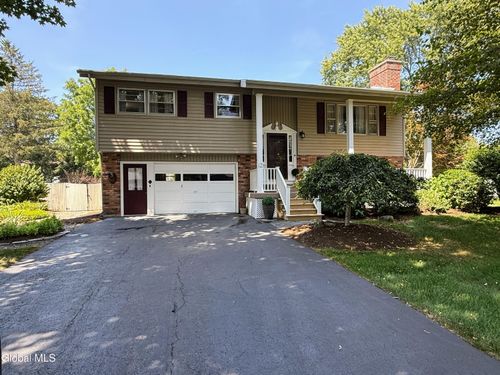 12 Appleblossom Ln, Voorheesville, NY, 12186-9535 | Card Image