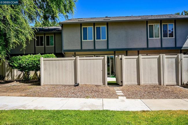 761 Pine St, Townhouse with 3 bedrooms, 2 bathrooms and 1 parking in Livermore CA | Image 20