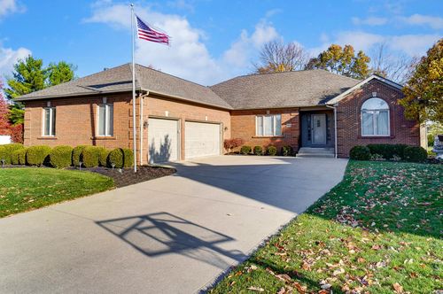 2046 Gingerwood Court, Grove City, OH, 43123 | Card Image